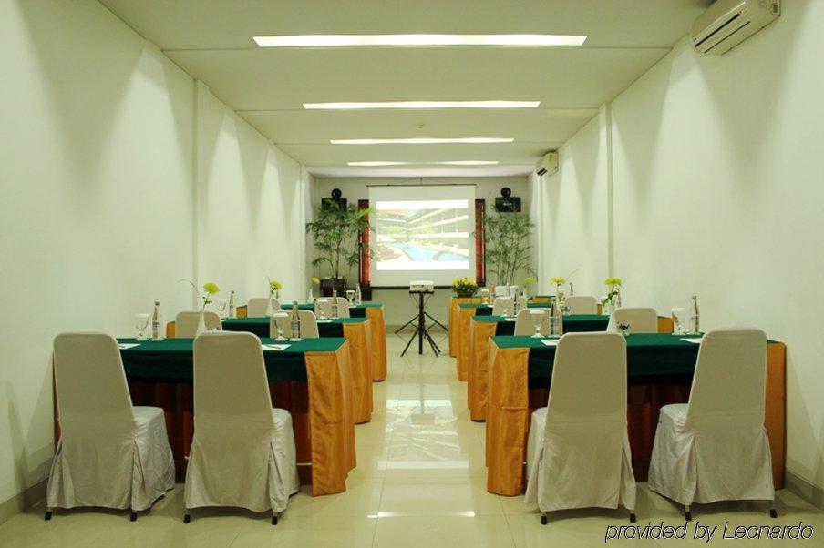The Rani Hotel & Spa Кута Удобства фото